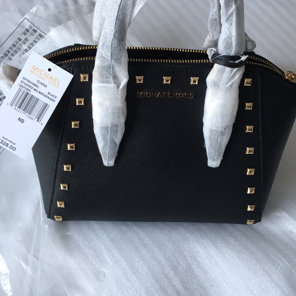 πNWT Michael Kors Studded Ciara Satchel - Picture 3 of 5